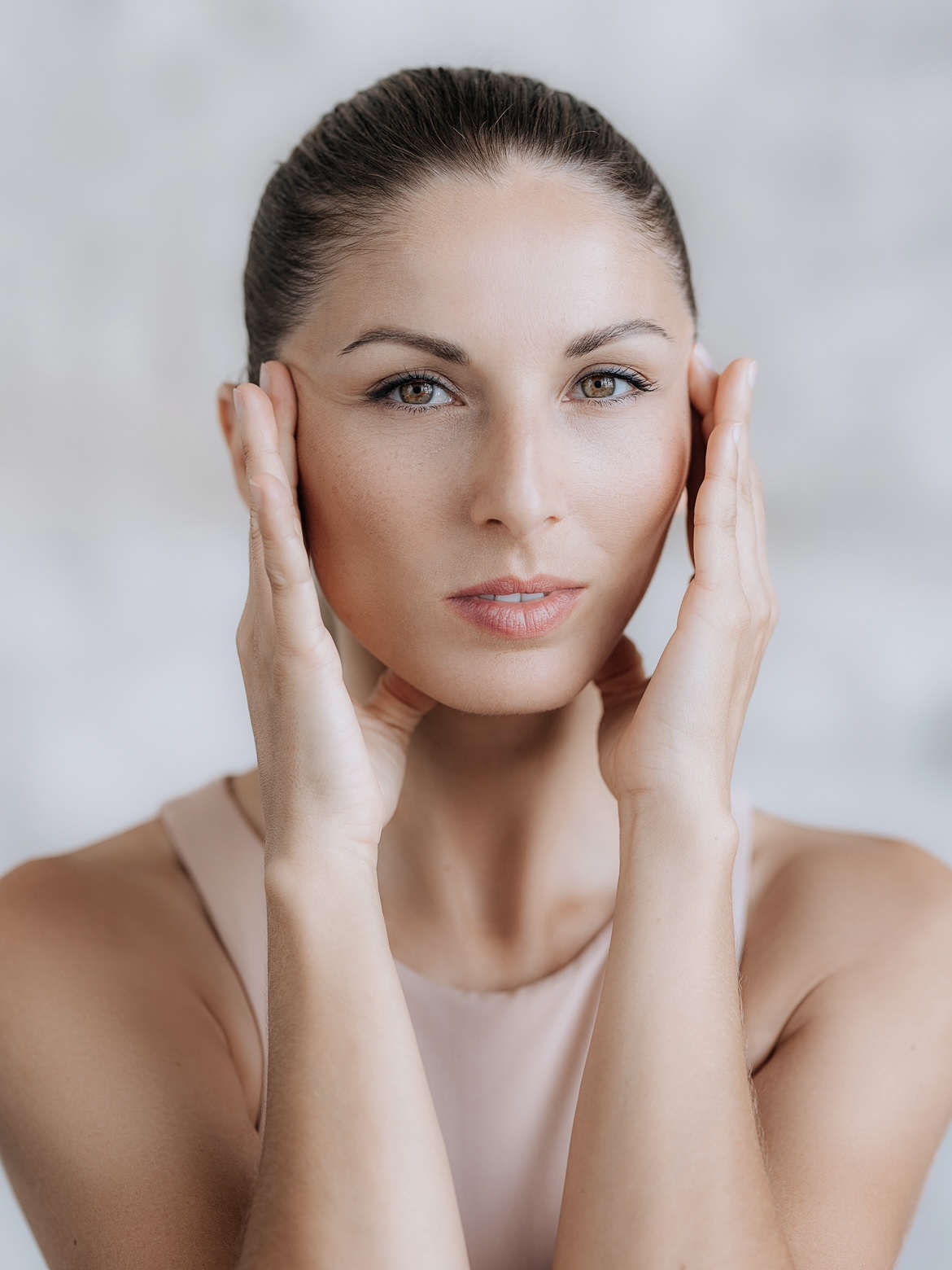 PRIVÁTNÍ KURZ FACE YOGY 90 MIN PRIVÁTNÍ KURZ FACE YOGY 90 MIN