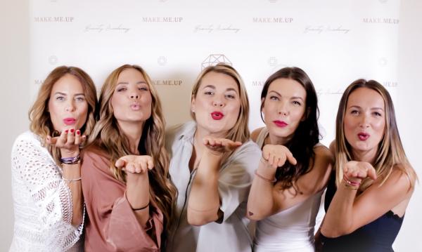 MAKE.ME.UP Beauty Academy - DÁRKOVÝ POUKAZ SAMA SOBĚ VIZÁŽISTKOU - 9