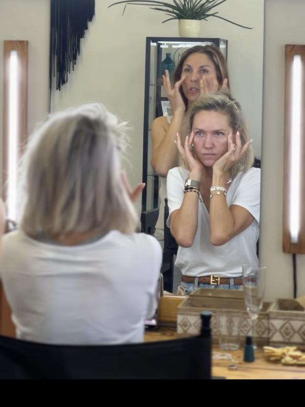 MAKE.ME.UP Beauty Academy - PROFESIONÁLNÍ KURZ FACE YOGY - 2